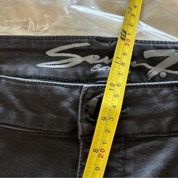 Seven7 women’s Black Jeans! Zipper front Size16 legging Jeans! - Picture 7 of 8